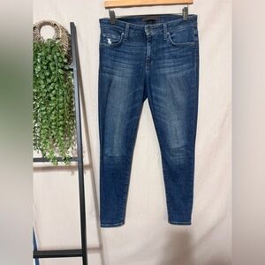 Joes Jeans -Rolled Crop
W- 28